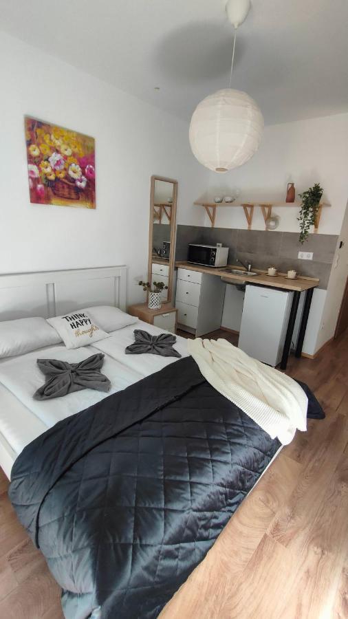 Super Cozy & Central Apartment Budapest Esterno foto
