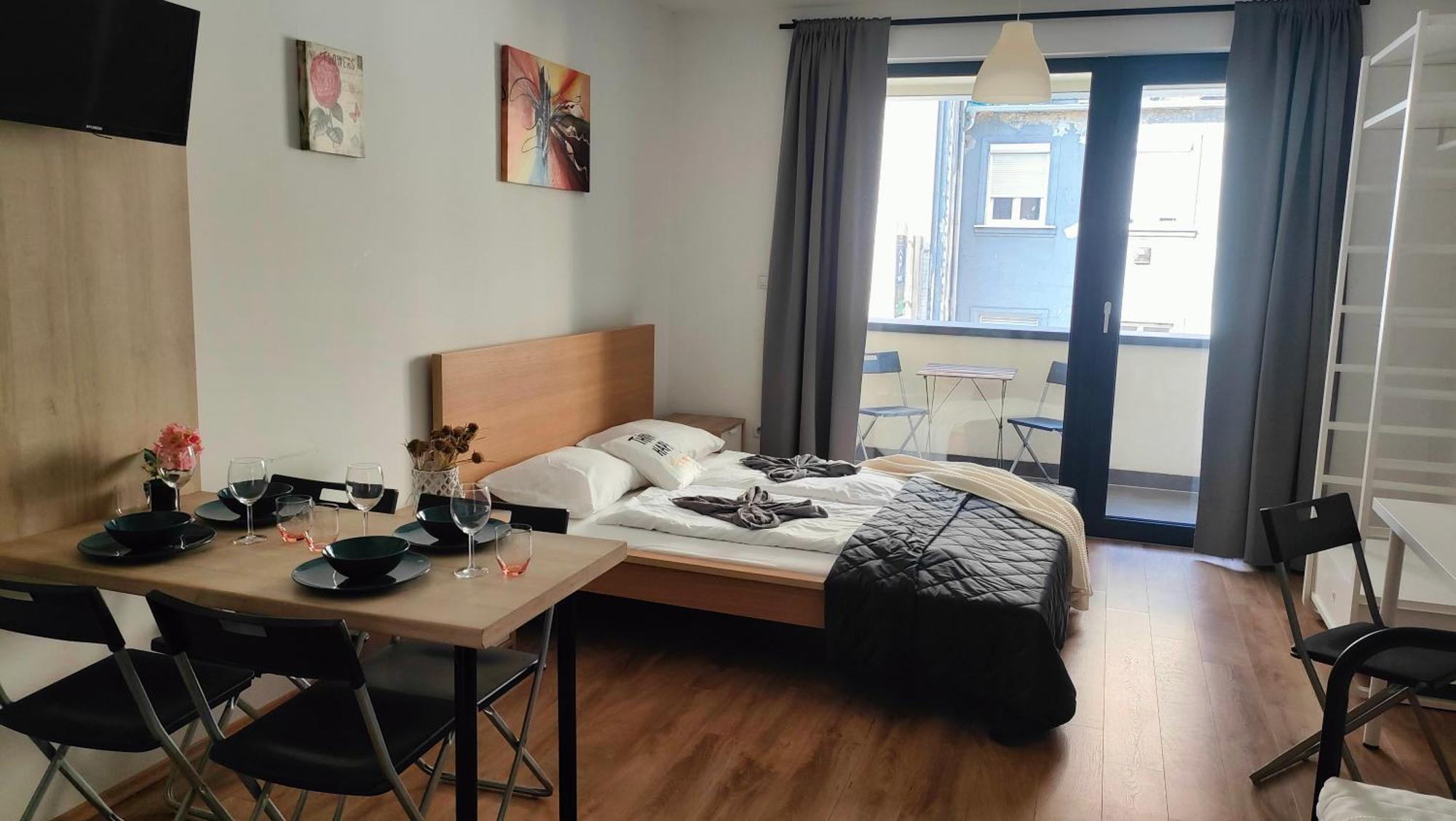 Super Cozy & Central Apartment Budapest Esterno foto