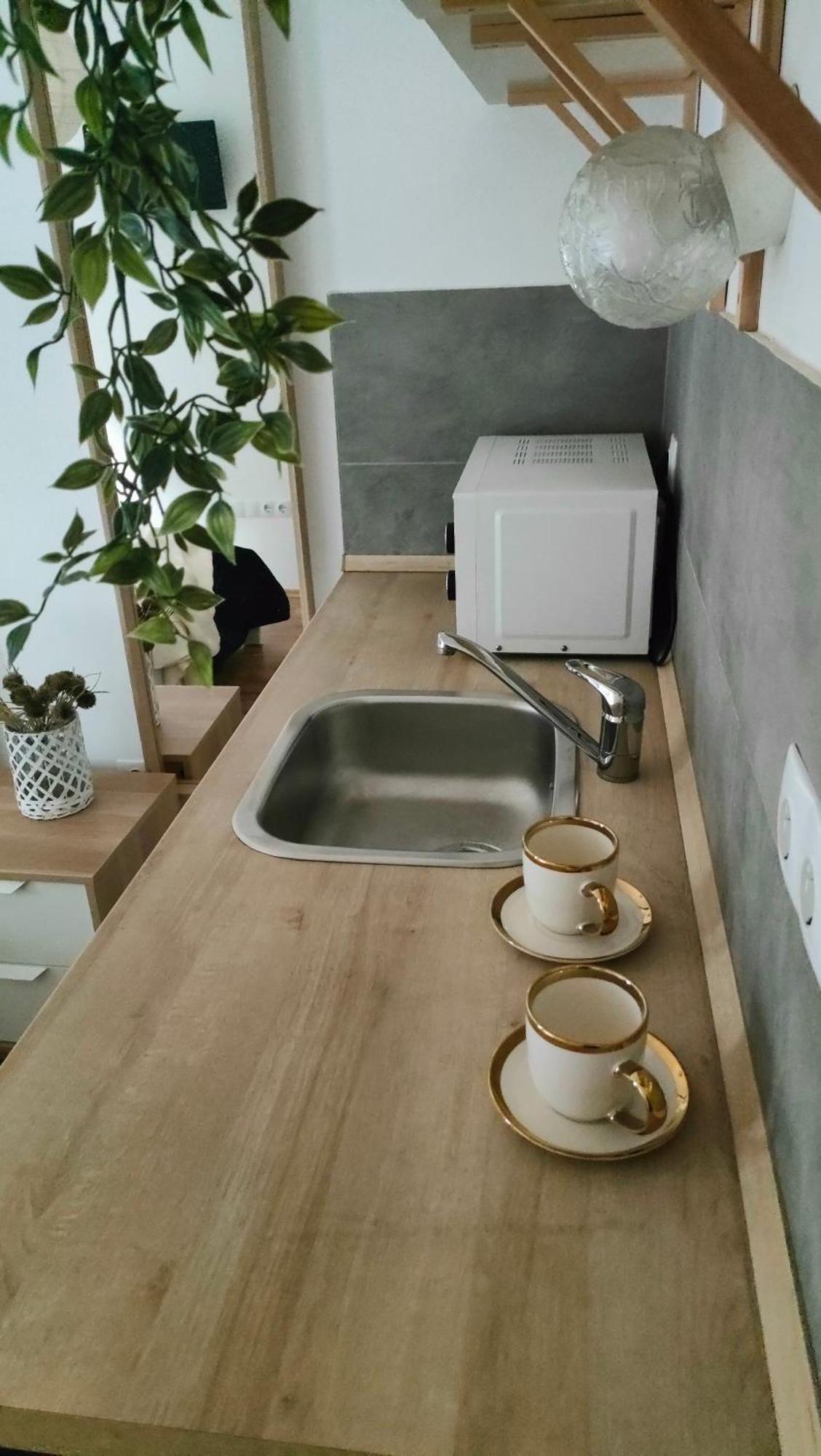 Super Cozy & Central Apartment Budapest Esterno foto