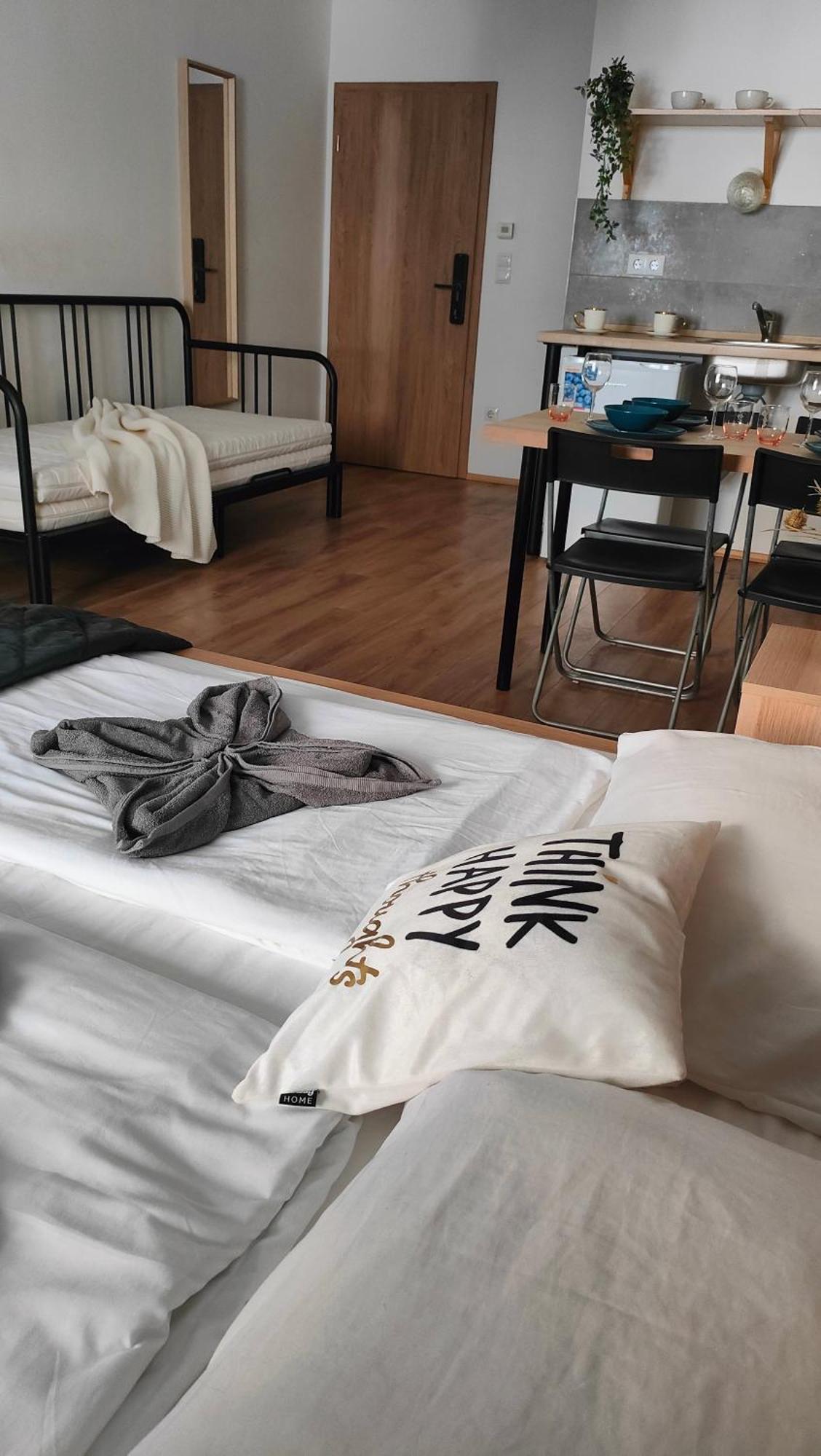 Super Cozy & Central Apartment Budapest Esterno foto