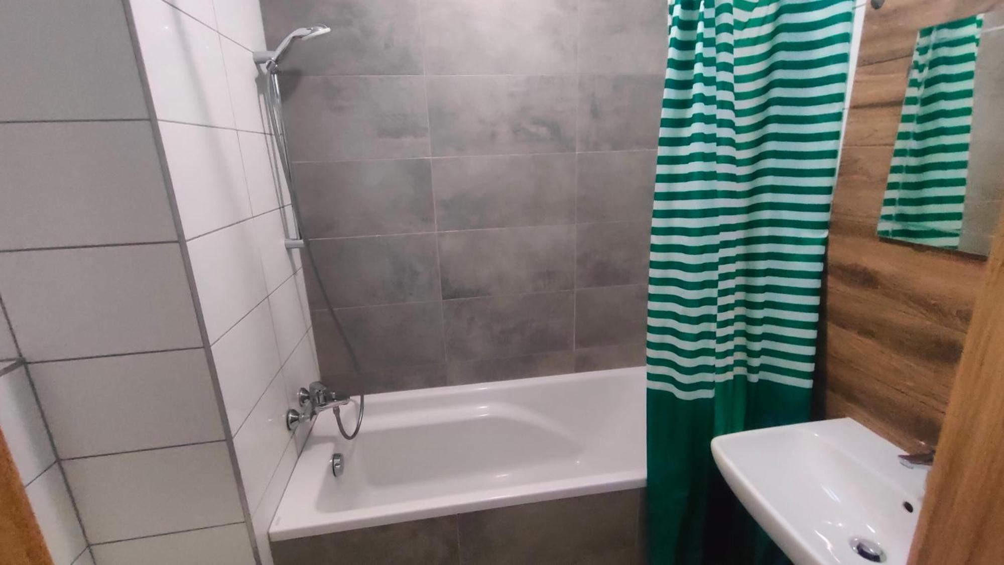 Super Cozy & Central Apartment Budapest Esterno foto